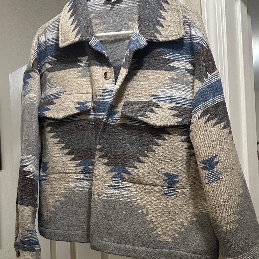 Aztec Patterned Gray and Blue Women's Jacket